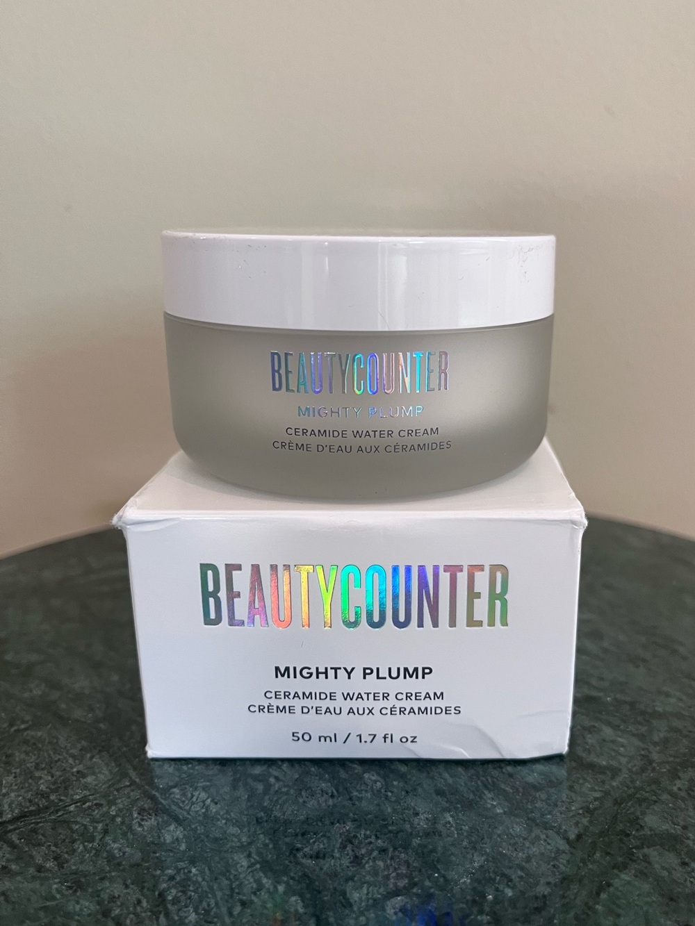 Beautycounter Mighty Plump Ceramide Water Cream, NIB - Picture 3 of 4